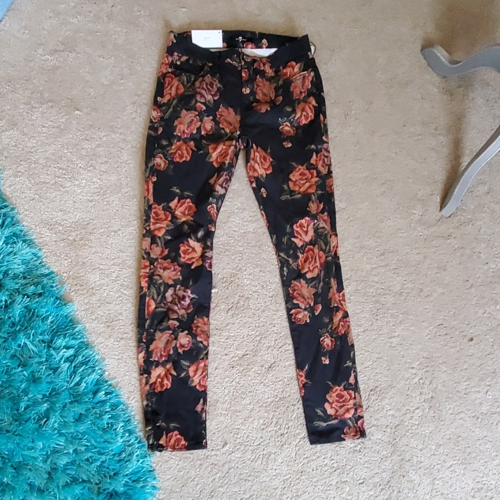 nwt women's 7 for all mankind black / foral jeans